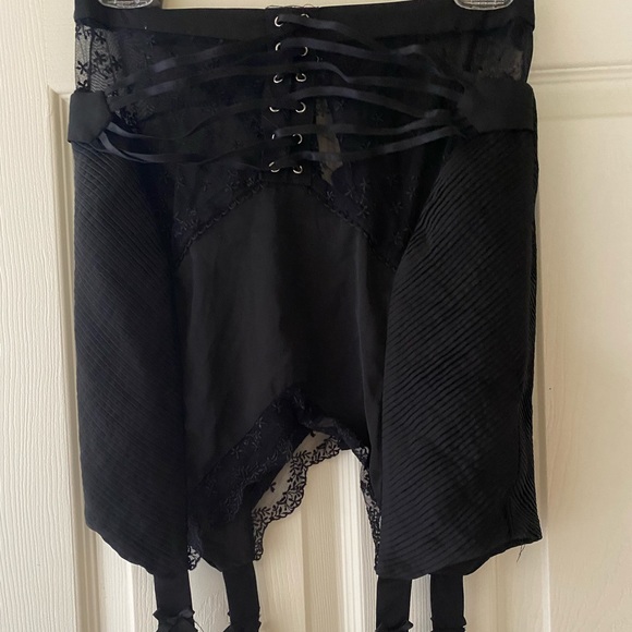 For love & lemons x Victoria’s Secret corset mini skirt with garters - Picture 1 of 2